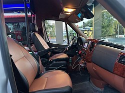 transfer Ukraine-Moldova, drivers with Romanian and Moldovan passports, no delays, comfortable cars with documents, regular maintenance, 24/7 support, risk-free trip, online booking, Viber, WhatsApp, Telegram