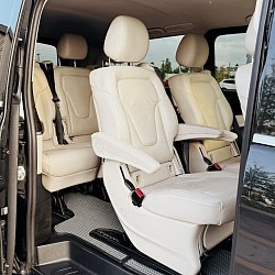 transfer Ukraine-Moldova, drivers with Romanian and Moldovan passports, no delays, comfortable cars with documents, regular maintenance, 24/7 support, risk-free trip, online booking, Viber, WhatsApp, Telegram