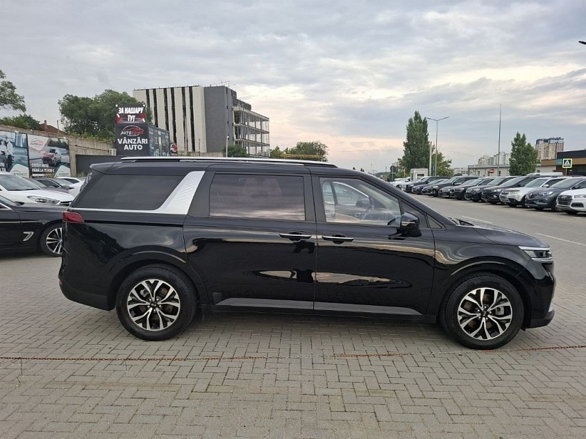 Мінівен Kia Carnival - Кишинів - Умань - 800 USD
